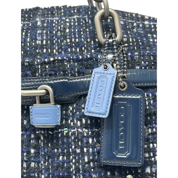 RARE Coach Chelsea Bouclé Mersin Tweed Shoulder Tote Navy Blue Style 17813 $398 - Picture 11 of 12